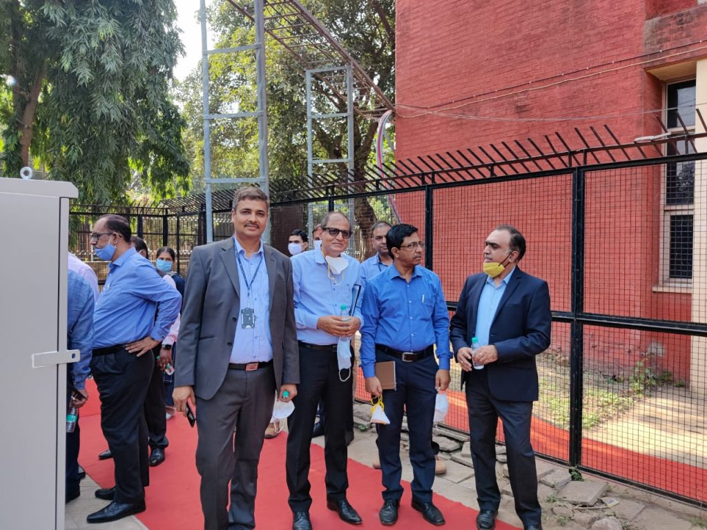 Minister of Communication Successfully tested BSNL's Indian made 4G; Is this the right time? 5 Making First Call through First Indian Made 4G Mobile Network of BSNL